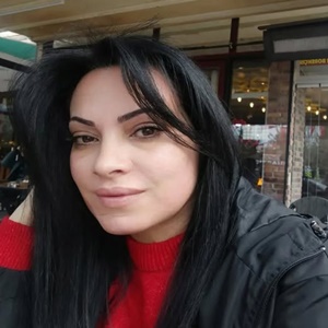 Münevver Metin fotoğrafı